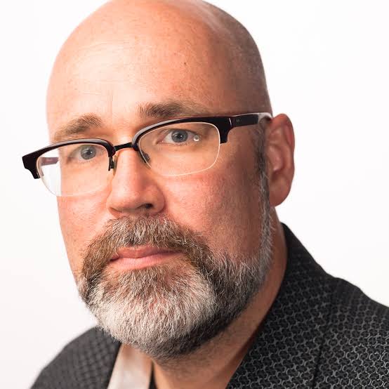 Head shot of Mark Surman